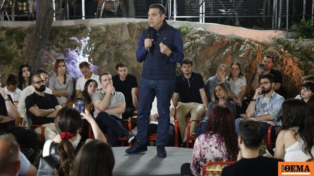 Εξελίξεις και προκλήσεις στην ελληνική πολιτική σκηνή