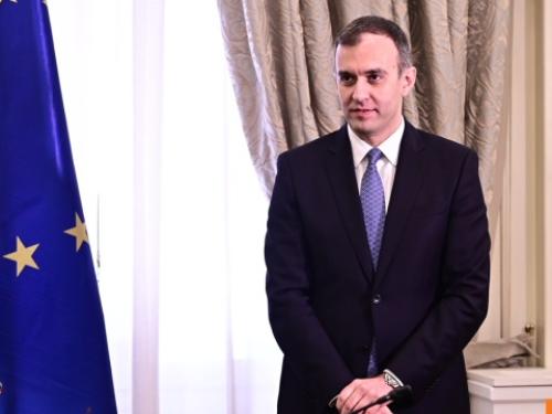 Σφοδρές πολιτικές αντιπαραθέσεις στη Βουλή: Από τη ΔΕΗ έως τα Πανεπιστήμια