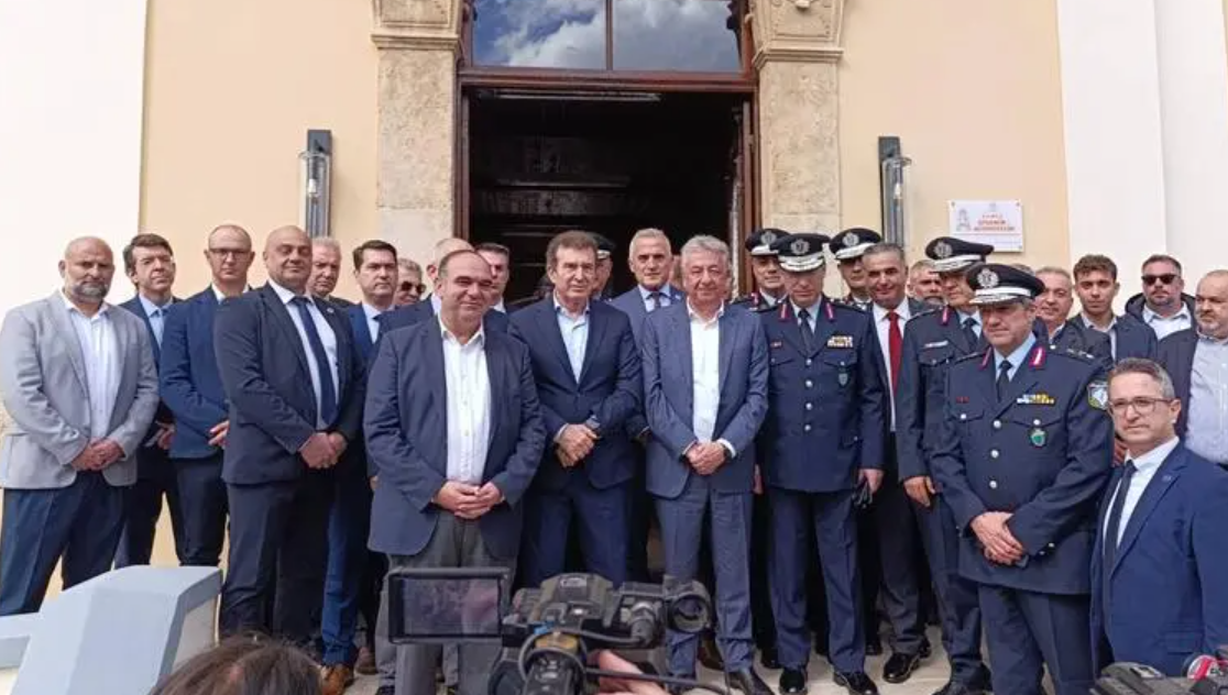 Αλλαγές και προκλήσεις στην ελληνική κοινωνία: Από πολιτιστικά στέκια μέχρι αστυνομικές εξελίξεις