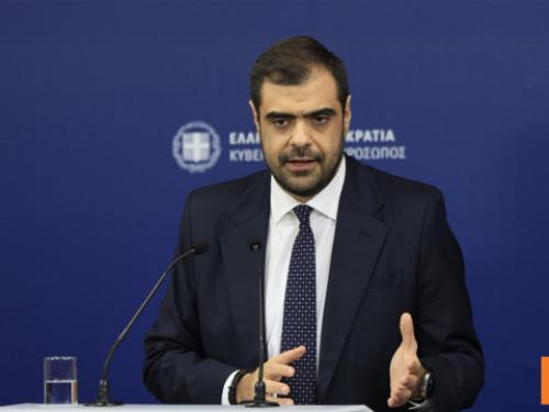 Σημαντικές Πολιτικές Εξελίξεις: Από τις Φωτιές έως τις Αποχωρήσεις
