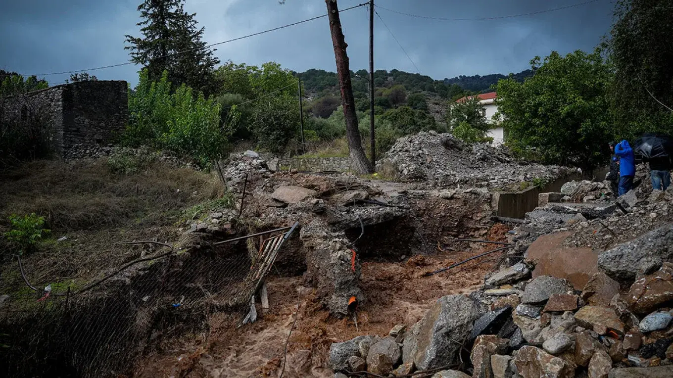 Σοβαρές Πολιτικές Εξελίξεις στην Ελλάδα: Από τροχαία μέχρι μεταναστευτικά ζητήματα