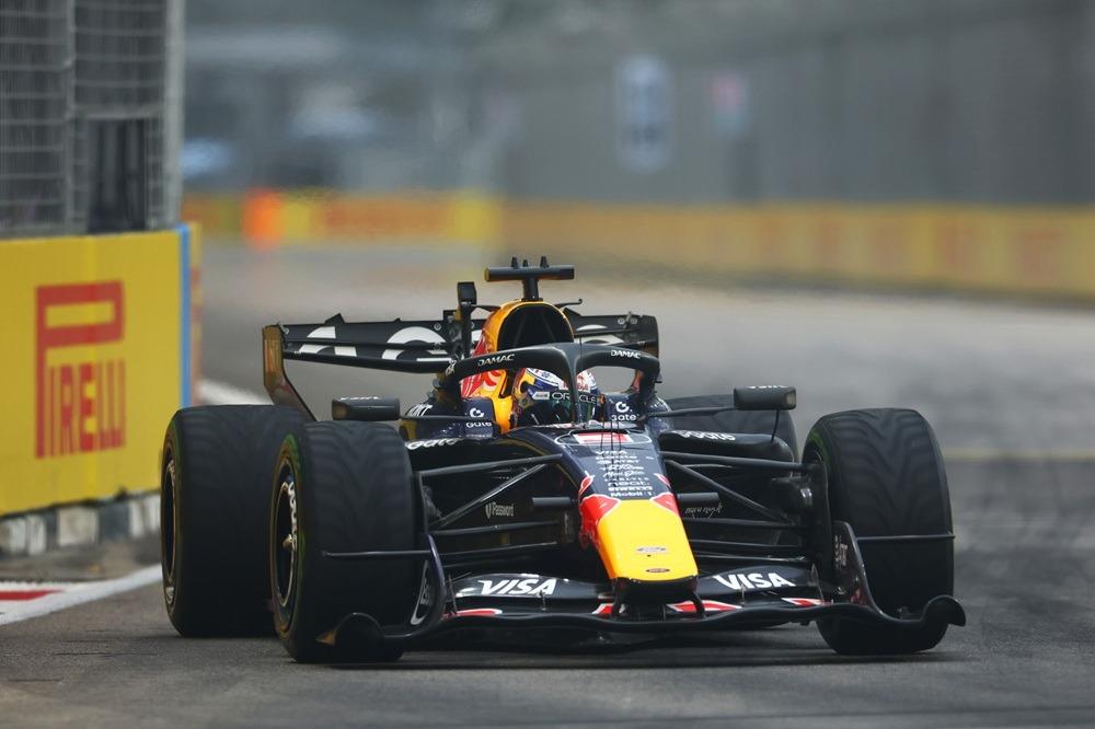 F1 GP Σιγκαπούρης 2026: Verstappen κυριαρχεί σε Σπριντ και κατατακτήριες δοκιμές