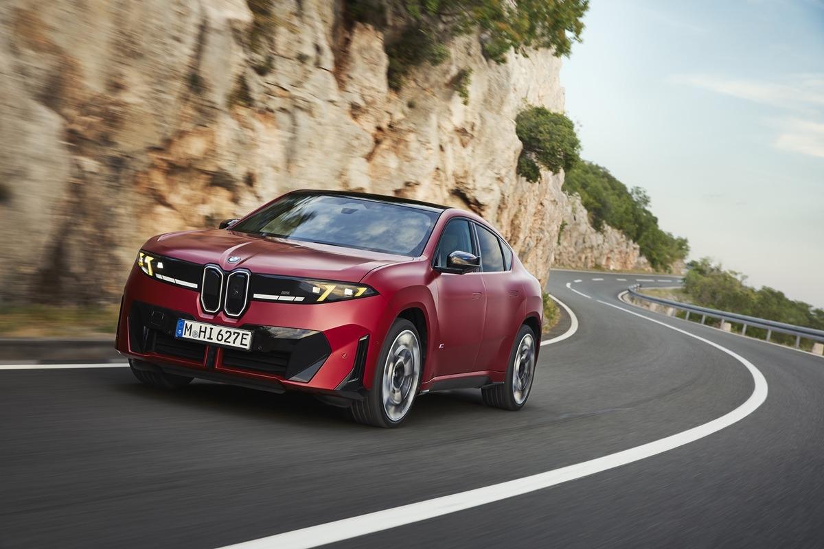 BMW iX4: Νέο ηλεκτρικό SUV coupe με 828 χλμ. αυτονομία και 612 ίππους