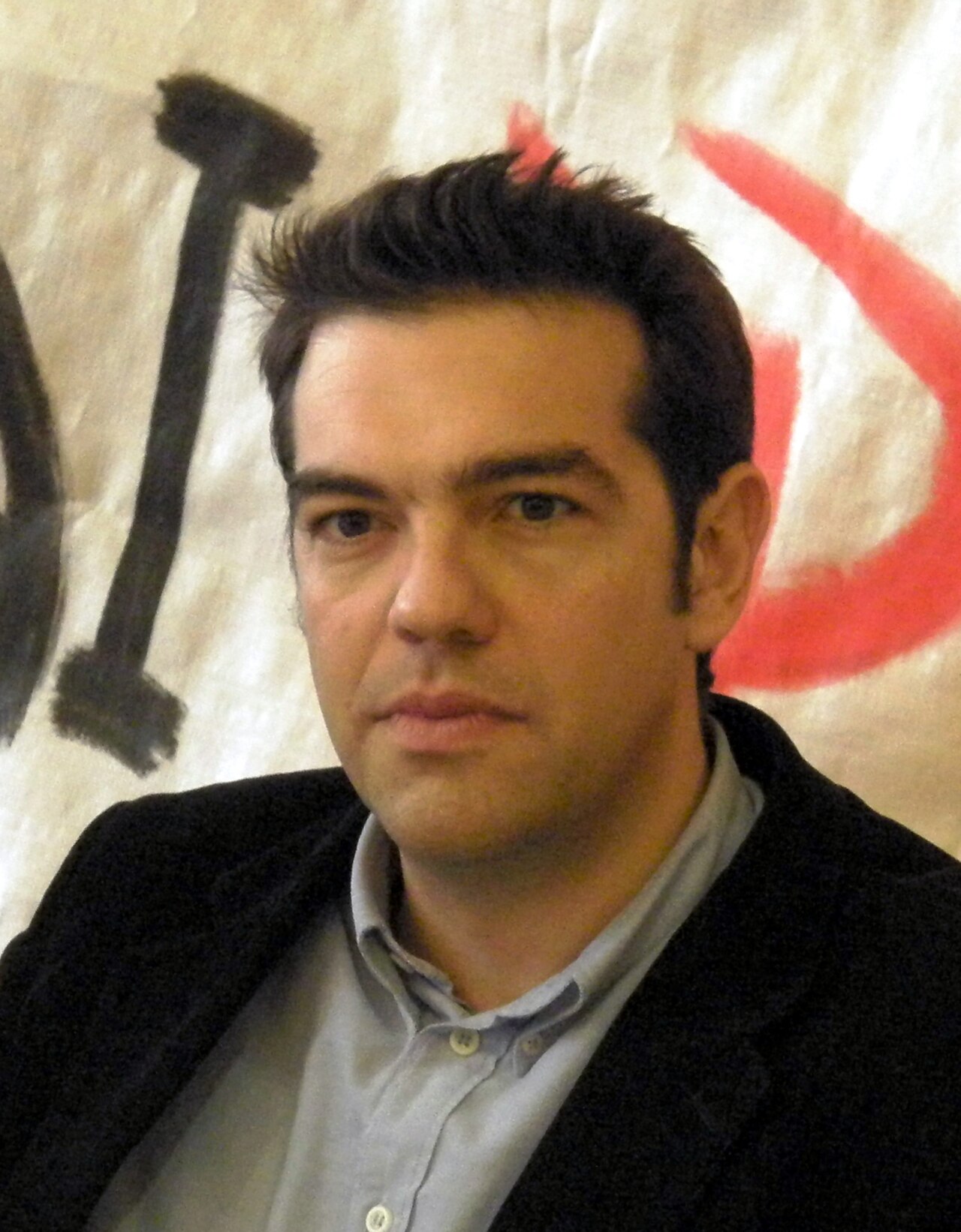 Πολιτικές αναταράξεις: Αποχωρήσεις και νέα στρατηγική στον πολιτικό στίβο