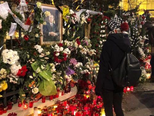Θλίψη στην πολιτική σκηνή: Αποχαιρετισμός στον Γιάννη Βαρβιτσιώτη