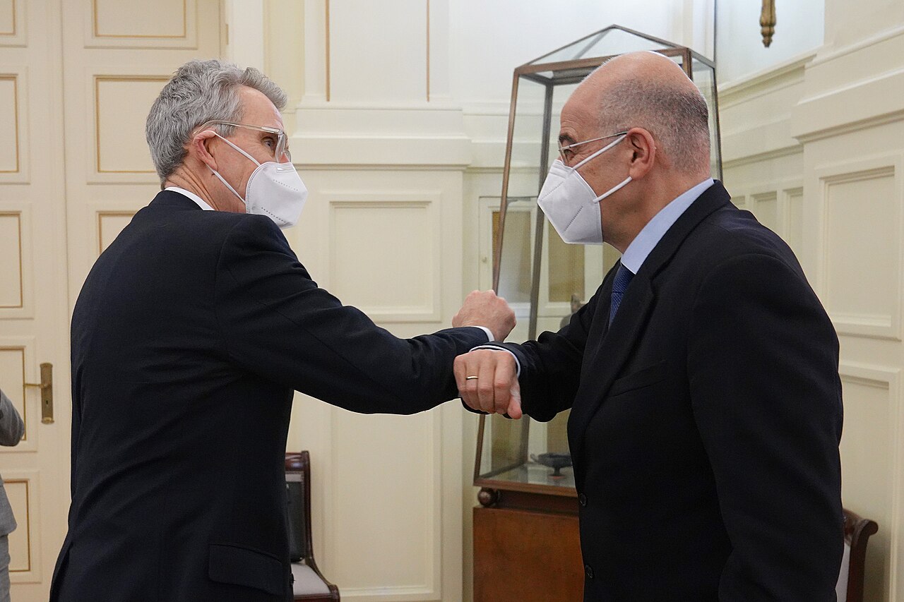 Σημαντικές Πολιτικές Εξελίξεις: Από τη Διπλωματία έως την Υγεία
