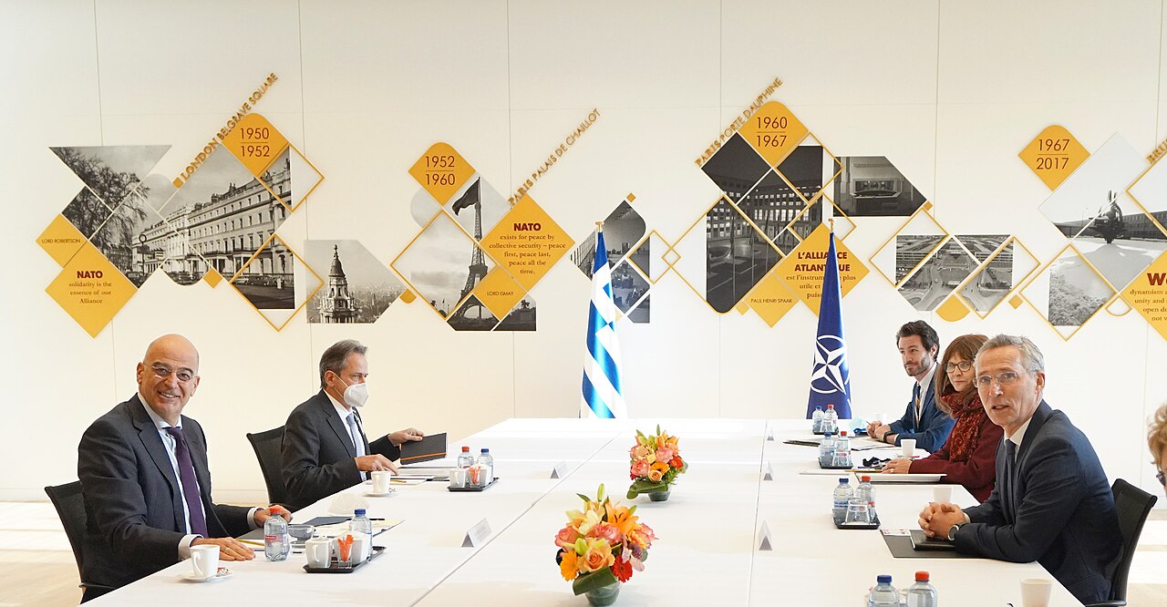 Σφοδρές αντιδράσεις στον ΣΥΡΙΖΑ και διπλωματικές κινήσεις Δένδια
