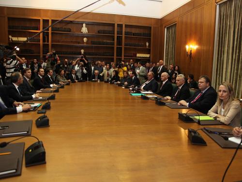 Αναβολές και αντιδράσεις: Σημαντικές πολιτικές εξελίξεις στην Ελλάδα