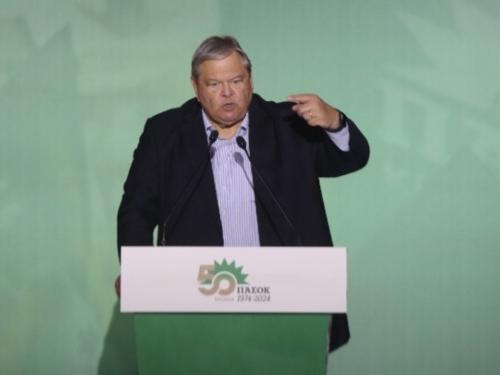 Ευ. Βενιζέλος: «Η καμπύλη του ΠΑΣΟΚ είναι η καμπύλη της Μεταπολίτευσης»